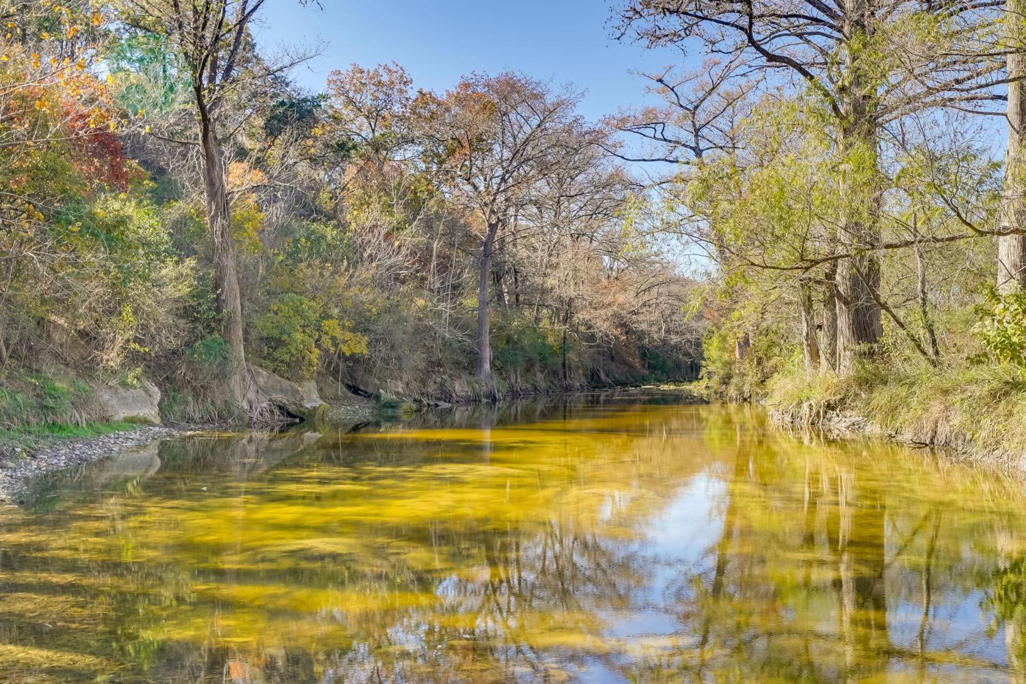 Quiet Bandera Country Home With Medina River Access! Exterior photo